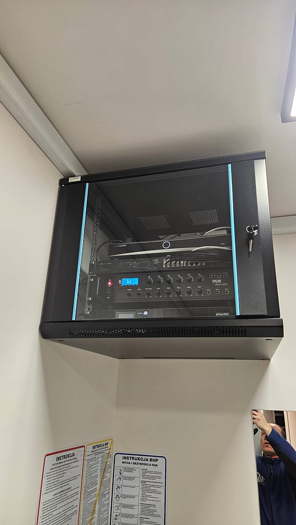 kamery nagłośnienie sieci komputerowe